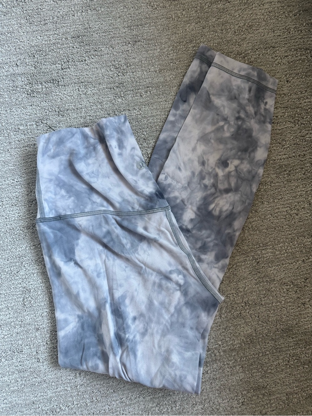 Lululemon Align Leggings - Picture 2 of 3